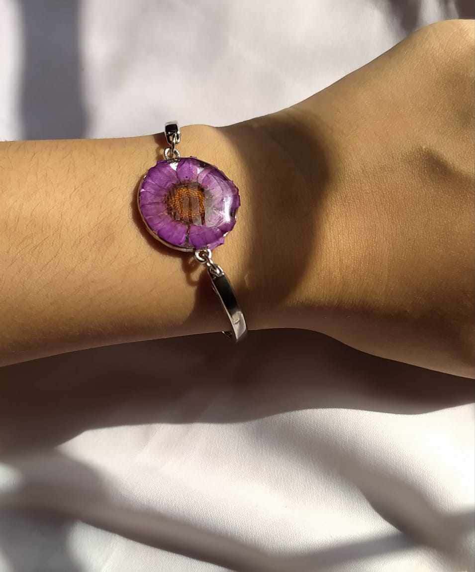 Purple Floral Resin Bracelet - Handmade Jewelry Bangladesh - Resin jewelry Bangladesh ৳450 - Thumbnail 4